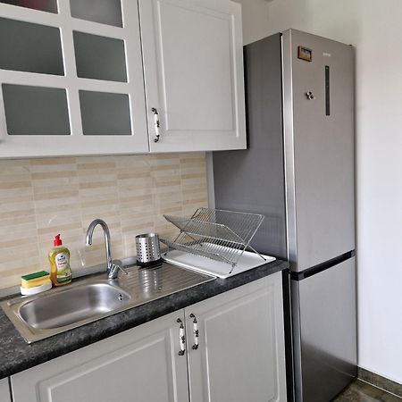 Apartament In Otopeni Exterior foto